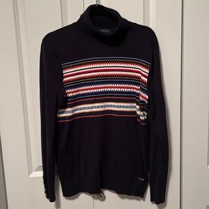 TOMMY HILFIGER pullover sweater.
